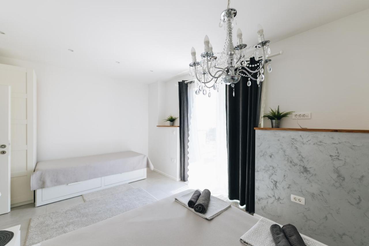 Apt. 2, Marghareta Apartment *